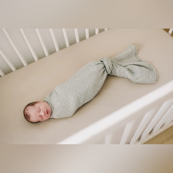 Mebie Baby Muslin Swaddle - Picture 5 of 6